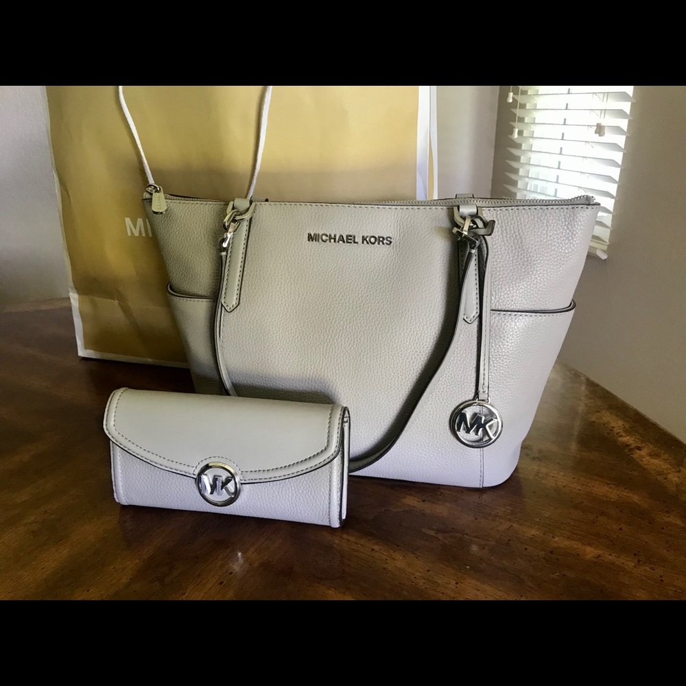 Michael Kors Purse & Wallet